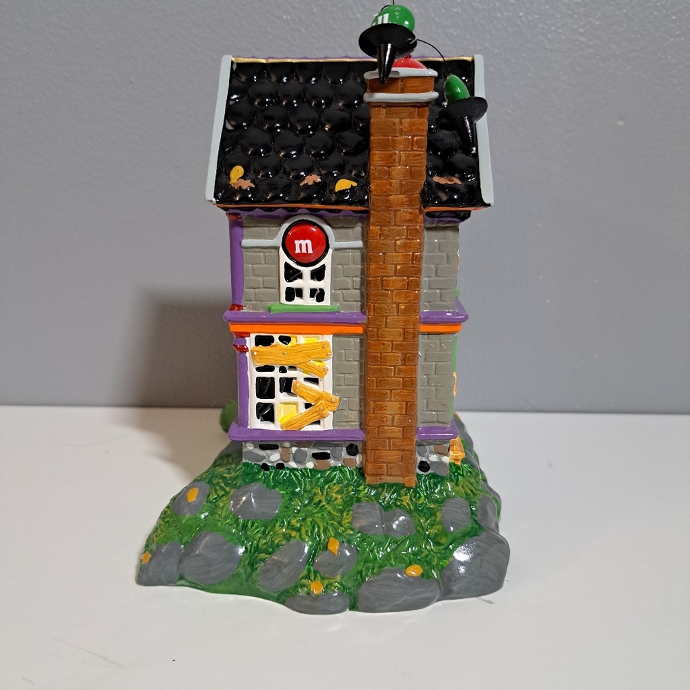 Dept 56 Halloween Village Haunted House Tours M&M No Bowl Or Figure‎ - Picture 4 of 5